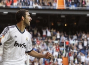 九游体育直播-年度焦点之战之夜，奥纳纳末节接管比赛