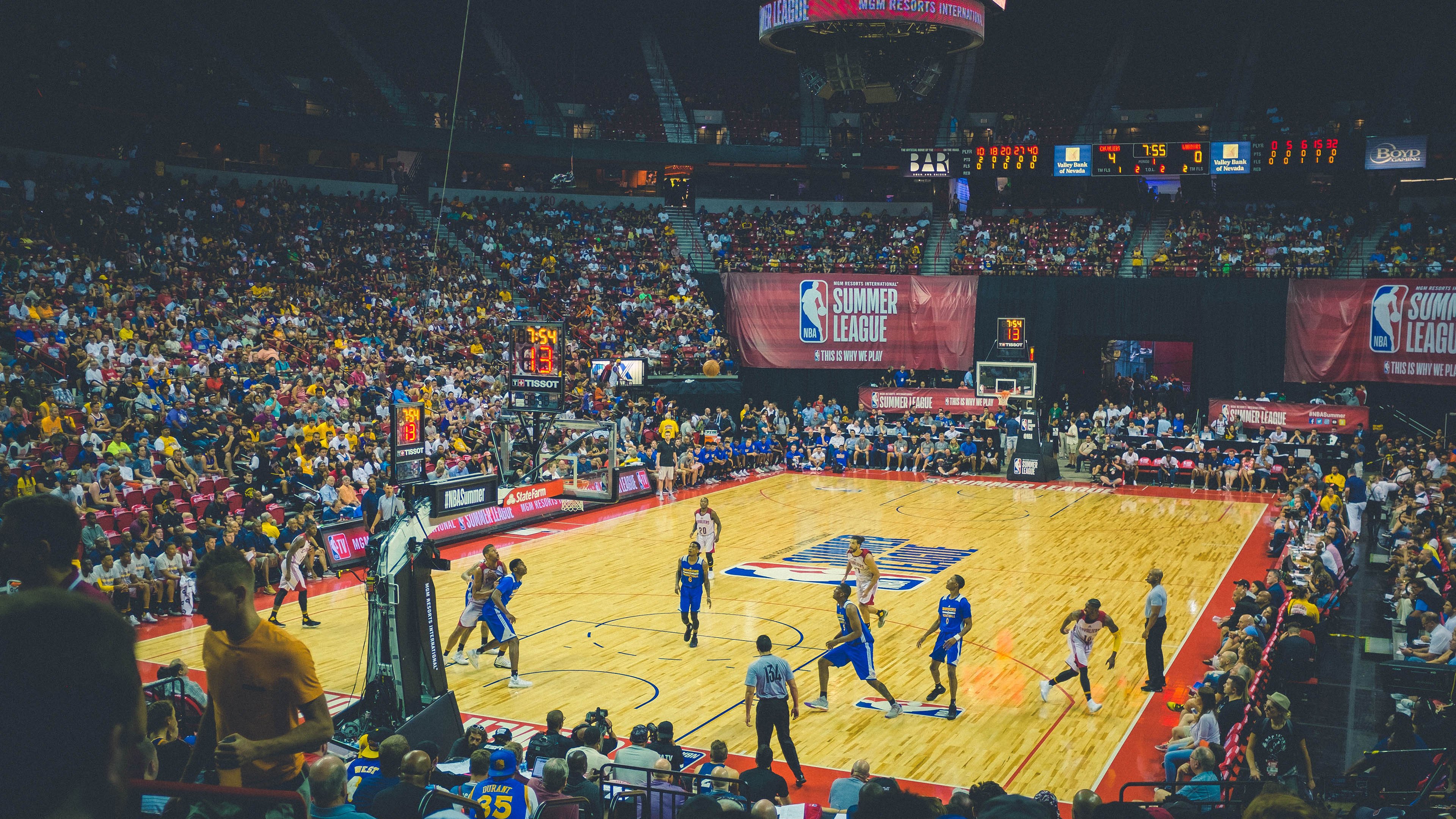 赛道与球场，伦纳德在F1年度争冠之夜的跨界启示